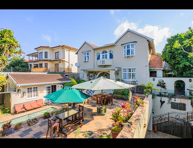 7 BEDROOM HOUSE FOR SALE IN ESSENWOOD